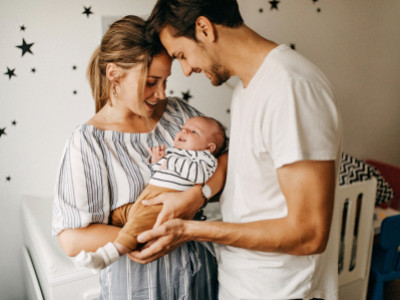 Unika gåvor till nyblivna föräldrar: Personliga presenttips till nyfödd bebis